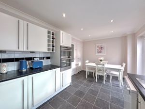 Photo 12- click for photo gallery